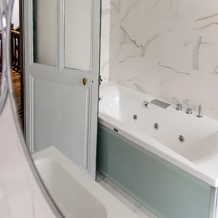 L'esprit Du 8 Bed & Breakfast 4*