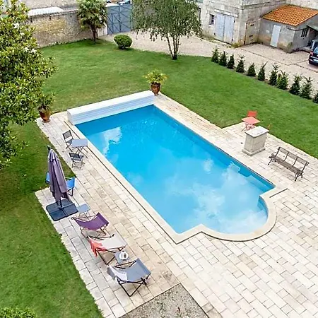L'esprit Du 8 Oda ve Kahvaltı 4*