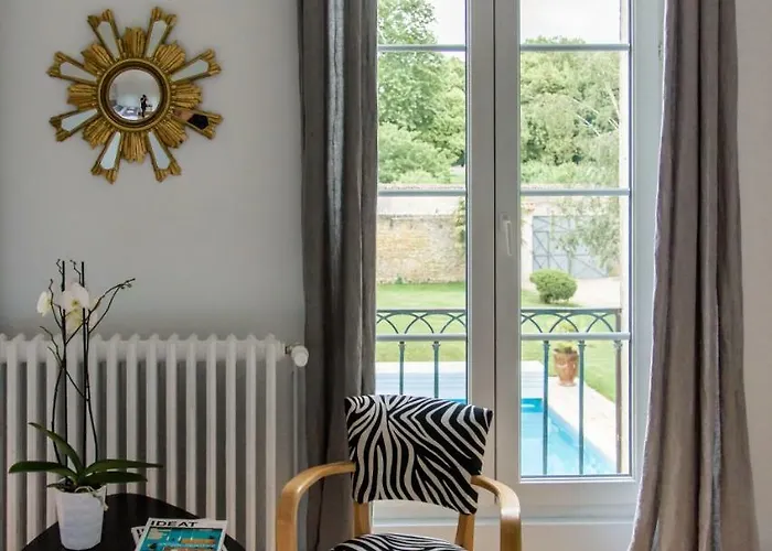 L'esprit Du 8 Bed & Breakfast Rochefort (Charente-Maritime)